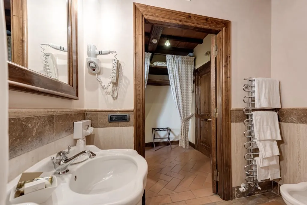DOUBLE CLASSIC Room, Locanda Poggioleone, Perugia
