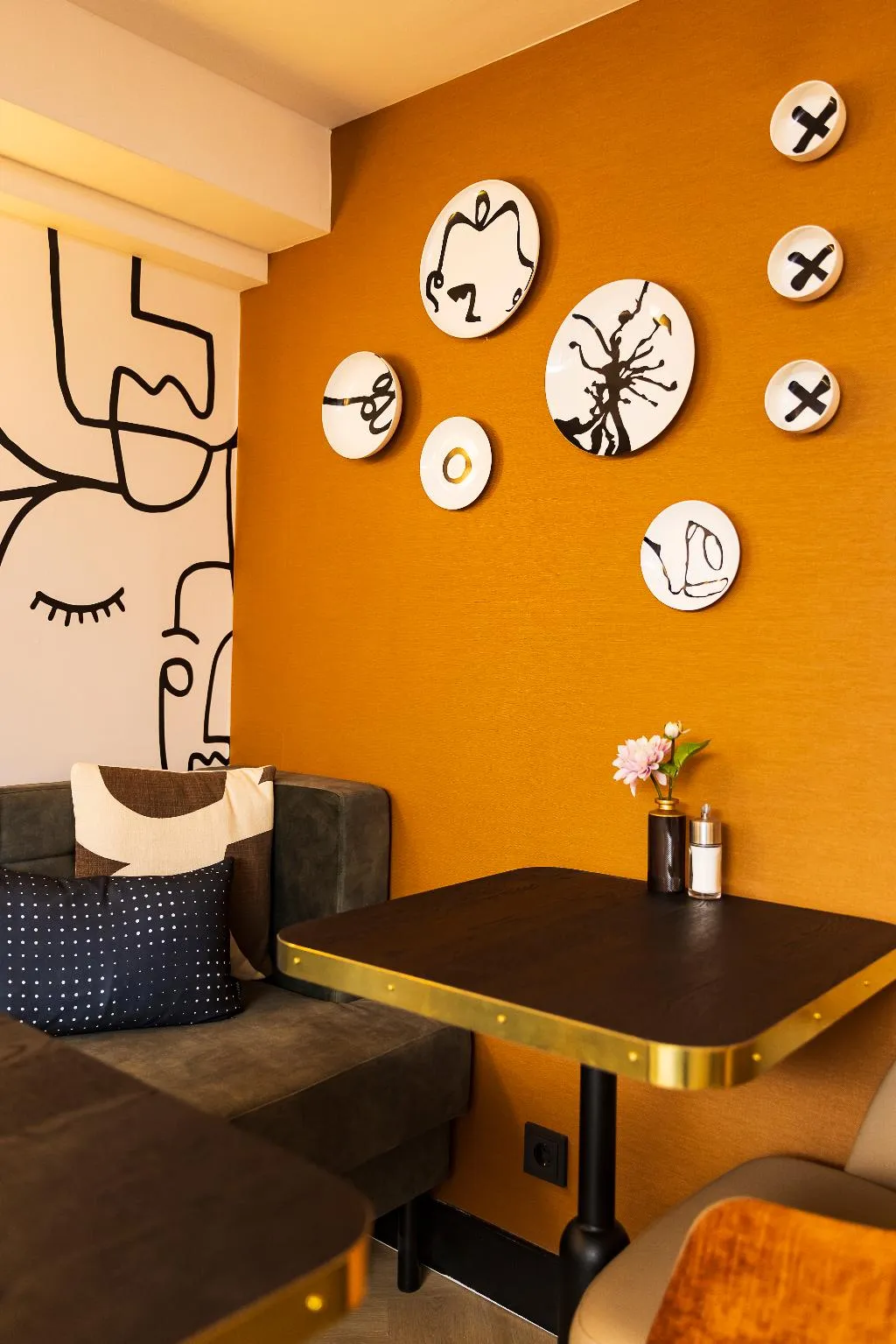 Restaurant, Huygens Place, Amsterdam