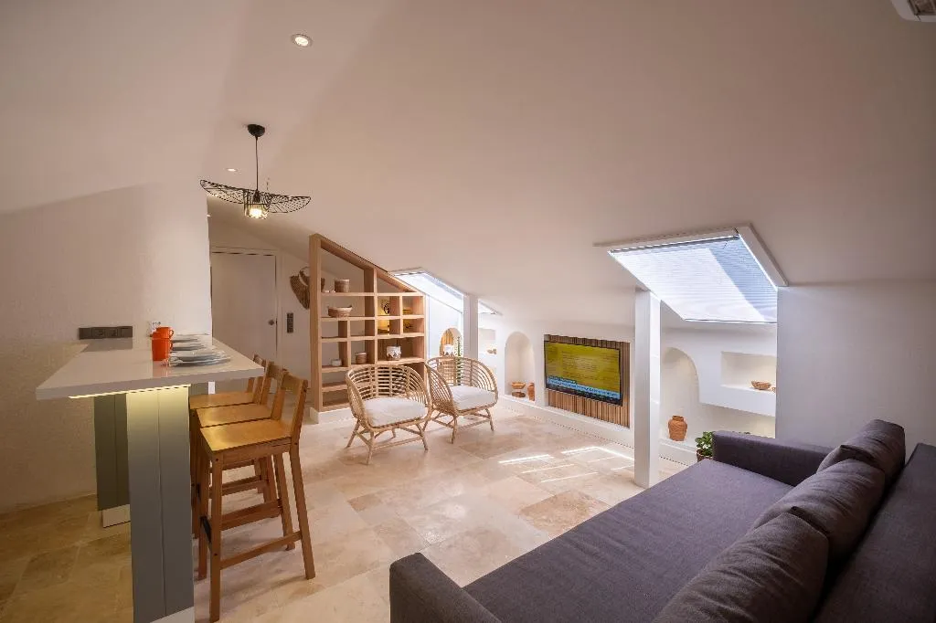 STUDIO THREE BEDROOMS TWO BATHROOMS Room, Hotel Club-E, Dalaman