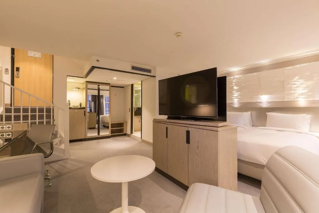 JUNIOR SUITE STANDARD Room, Radisson Blu Hotel Amsterdam, Amsterdam