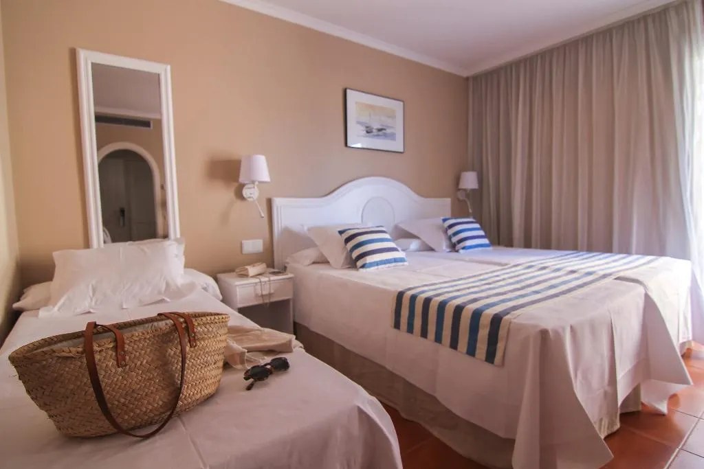 TRIPLE CLUB Room, DWO Les Palmeres, Costa Brava