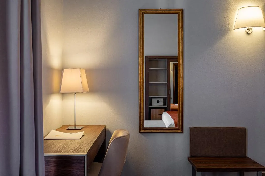 TWIN SUPERIOR Room, Hotel Bosone Palace, Umbria
