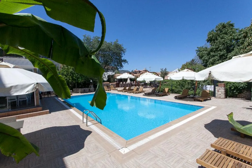Pool, Green Peace, Dalaman