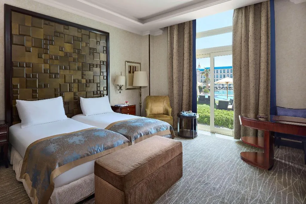Room DELUXE Room, Kempinski Palace Cairo, Cairo