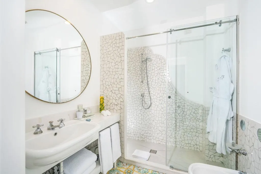 Double or Twin DELUXE SEA VIEW Room, Belair, Naples