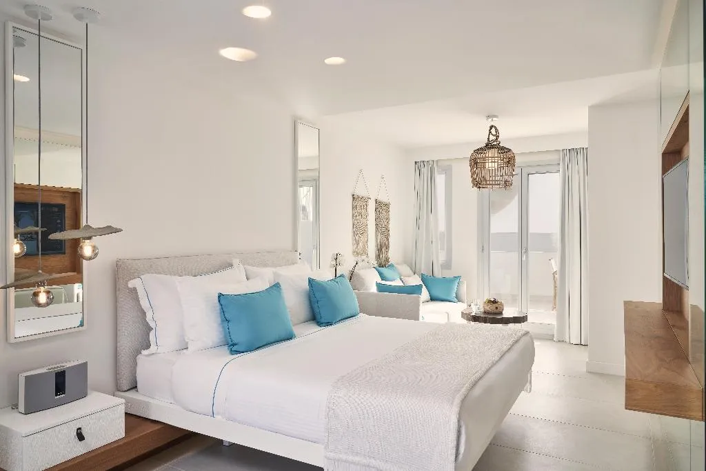 DOUBLE STANDARD Room, Nikki Beach Resort & Spa Santorini, Athens