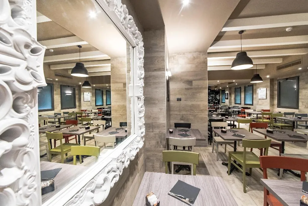 Restaurant, Just Hotel Milano, Milan