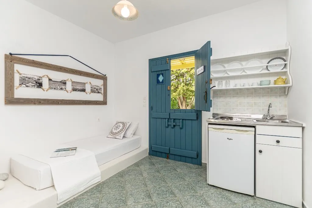 STUDIO SUPERIOR WITH TERRACE Room, Palatiana Agriturismo - Philoxenia Cottages, Crete