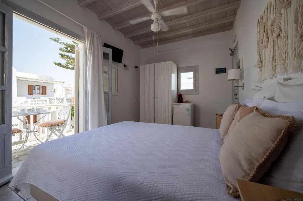 DOUBLE DELUXE WITH BALCONY Room, Mykonos Twins, Mykonos