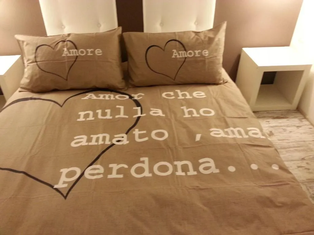 Room, Appia Avenue 639, Naples
