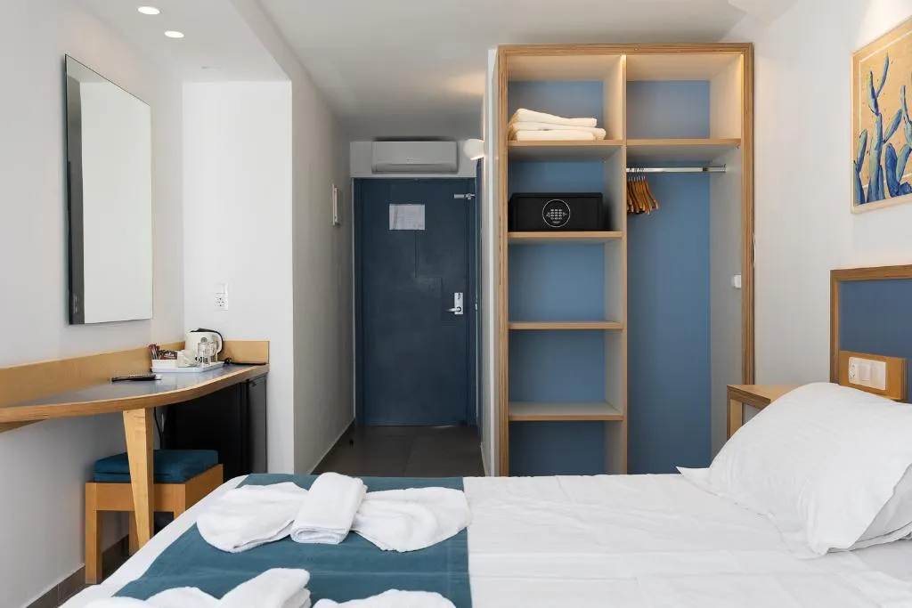 Double or Twin SIDE SEA VIEW Room, Alia Beach Hotel, Crete