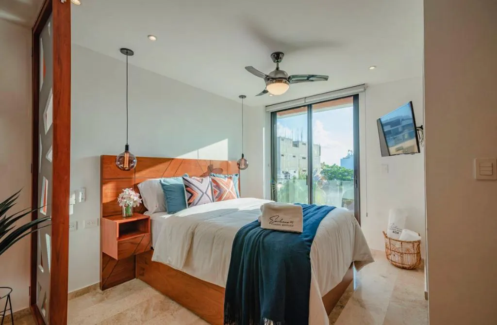 APARTMENT SUPERIOR WITH BALCONY Room, Emiliano 42 Condos Boutique, Playa Del Carmen