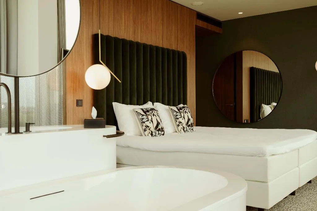 SUITE STANDARD Room, Van der Valk Hotel Amsterdam Zuidas, Amsterdam