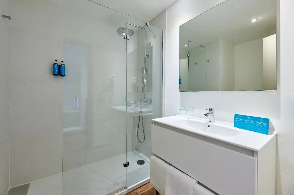 SINGLE STANDARD Room, Alua Calas de Mallorca Resort, Majorca