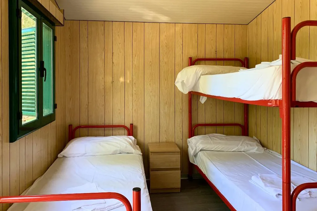 Room, Hostel & Glamping Santa Fortunata, Naples