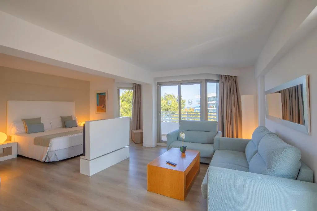JUNIOR SUITE SIDE SEA VIEW Room, Playa Esperanza Resort, Majorca