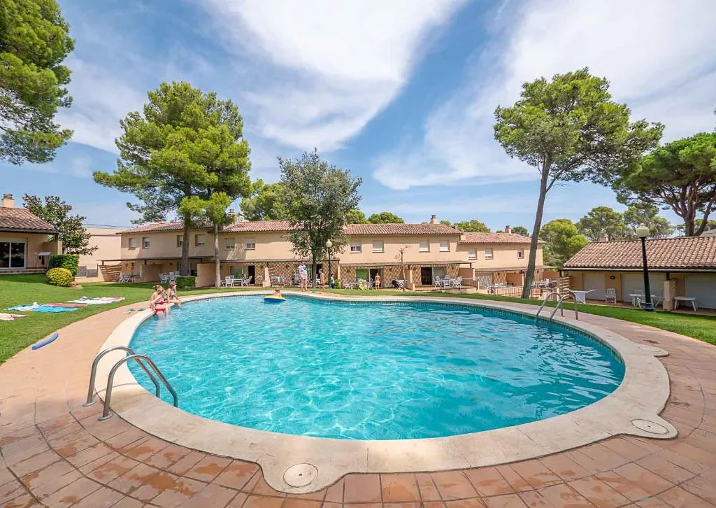 VILLA THREE BEDROOMS Room, Golf Beach, Costa Brava