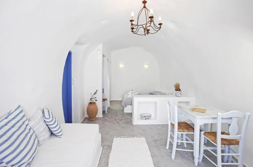 Room, Aghios Artemios Traditional Houses, Santorini
