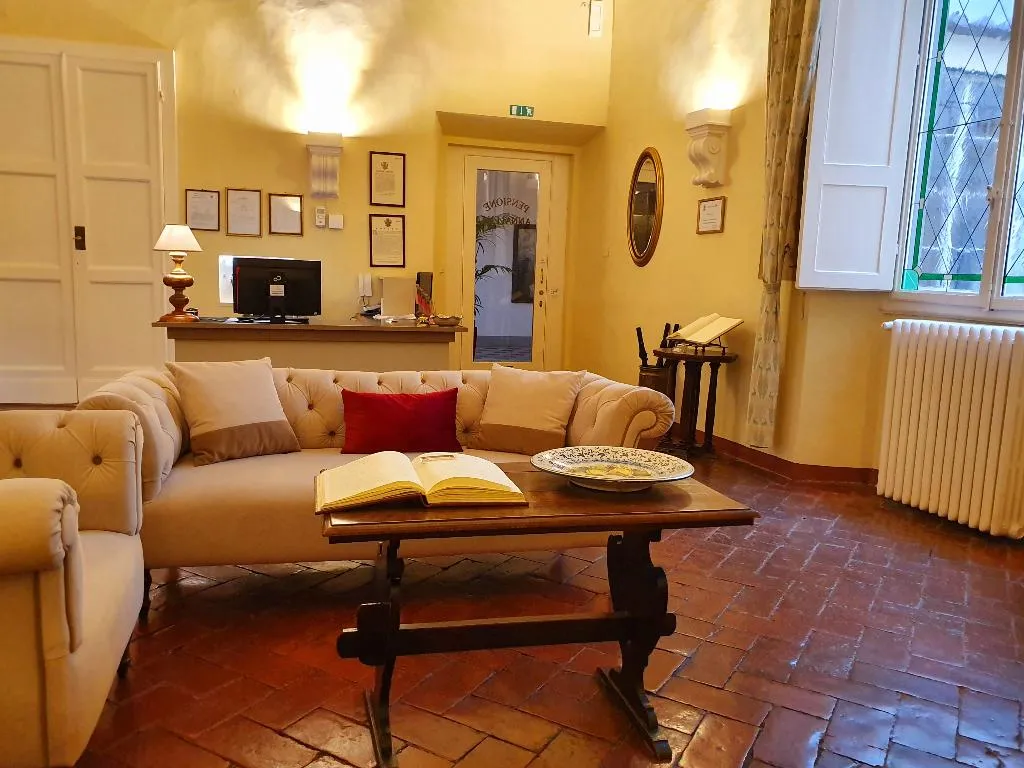 Lobby, Annalena, Florence