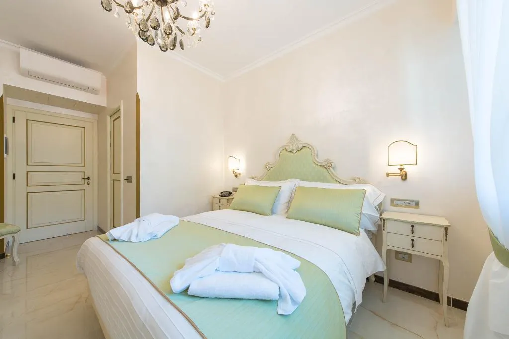 DOUBLE STANDARD Room, B&B Palazzo Montesanto, Naples