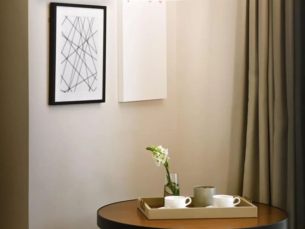 TWIN PREMIUM Room, Grand Mercure Dubai City, Dubai