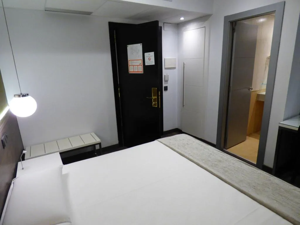DOUBLE BASIC Room, Moderno, Barcelona