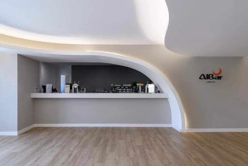 Bar, Jupiter Albufeira Hotel – Family & Fun, Algarve