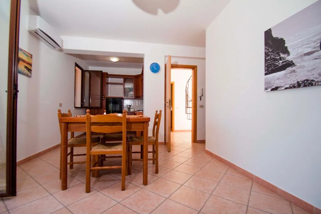 HOUSE CAPACITY 4 Room, Residence Villa Santa Lucia, Palermo