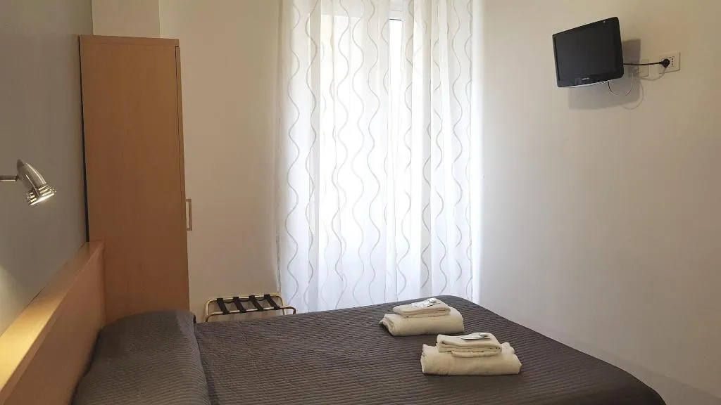 Room, B&B Oasi, Naples
