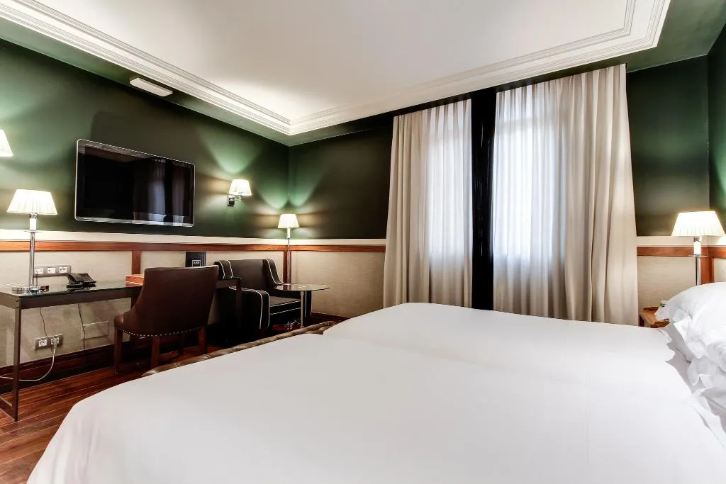 DOUBLE SINGLE USE SUPERIOR Room, Hotel 1898, Barcelona