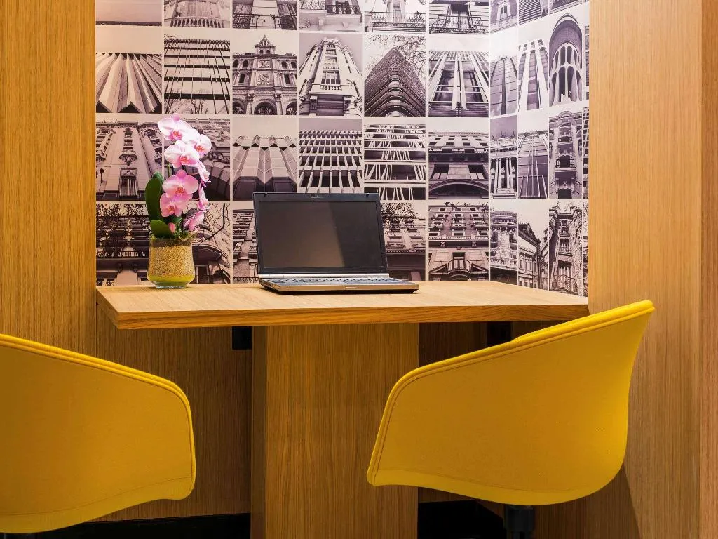 Sports and Entertainment, Motel One Madrid-Plaza de España, Madrid
