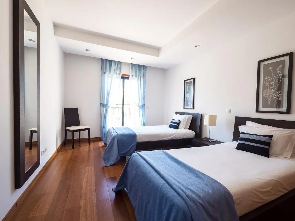 APARTMENT TWO BEDROOMS Room, Baia da Luz, Algarve