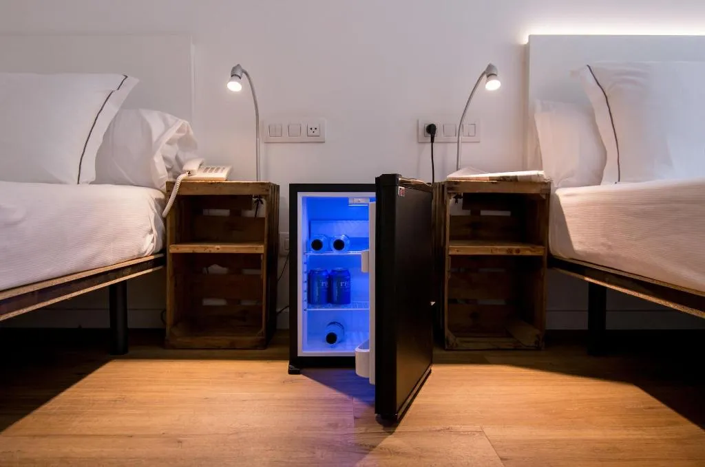 Room, Som Nit Born, Barcelona