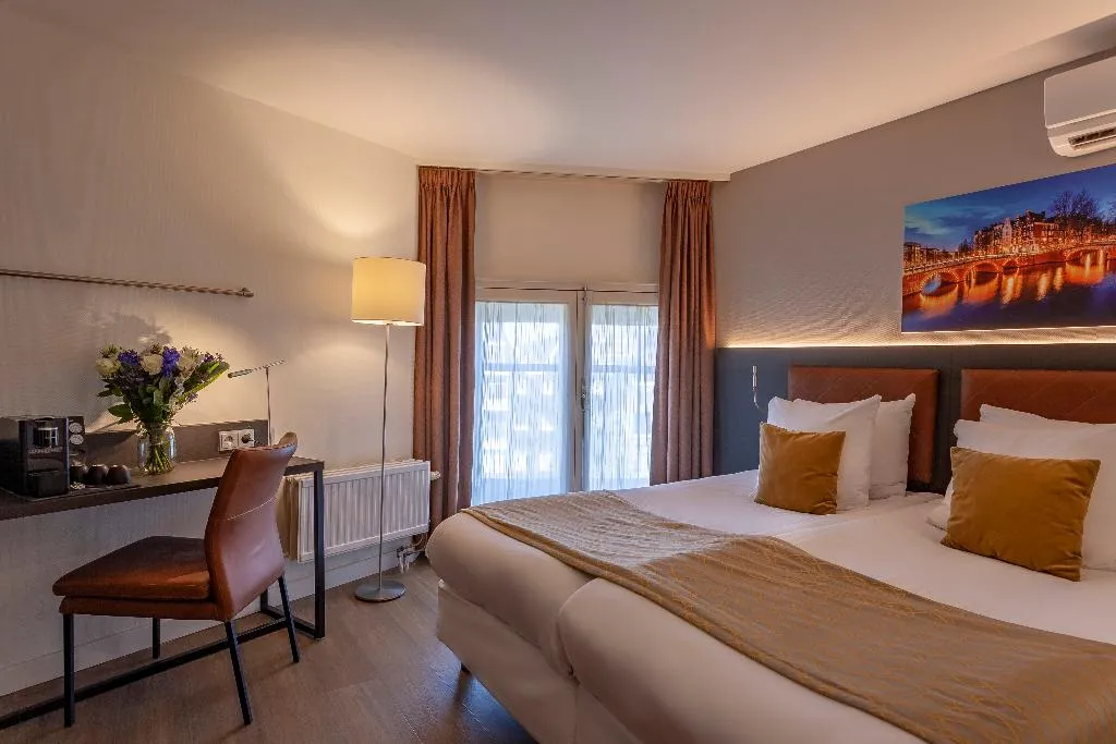 TRIPLE STANDARD Room, Avenue, Amsterdam