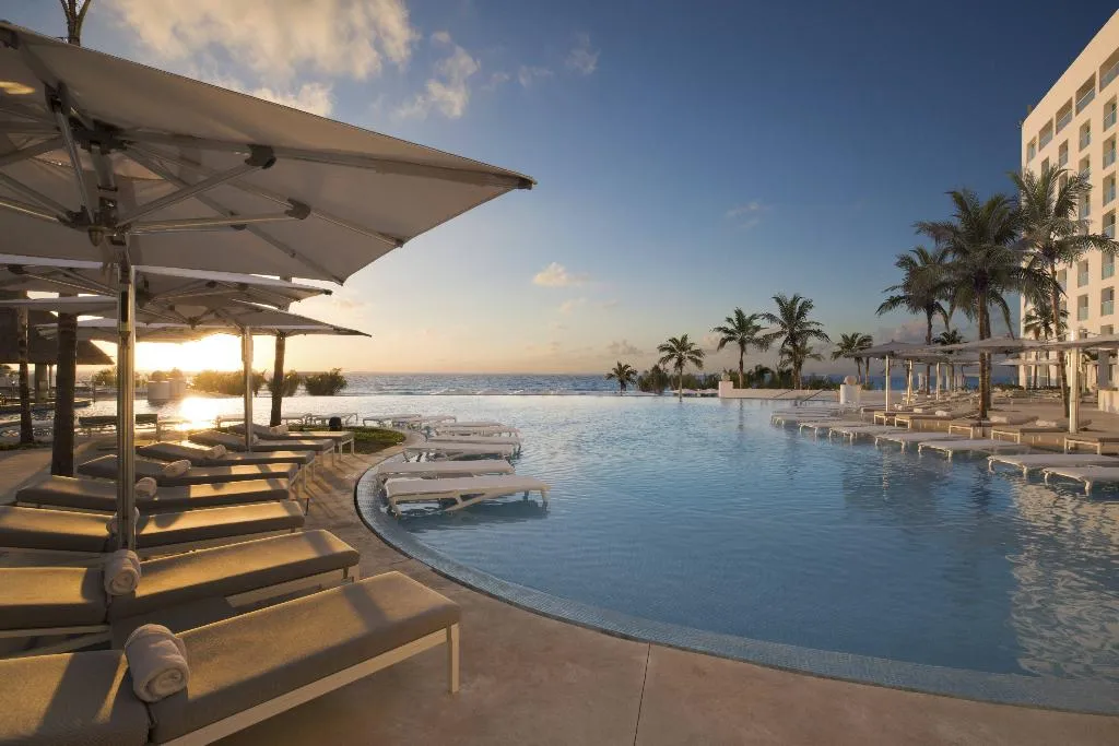 Pool, Le Blanc Spa Resort All inclusive - Adults Only, Cancun Area
