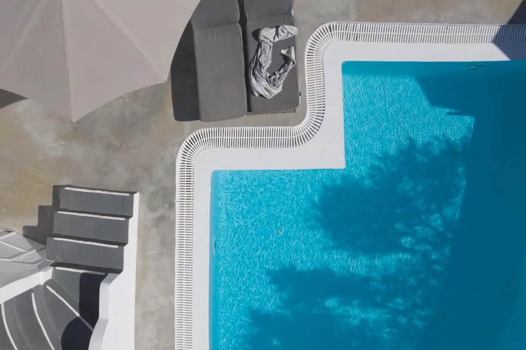 Pool, Remezzo Villas, Santorini
