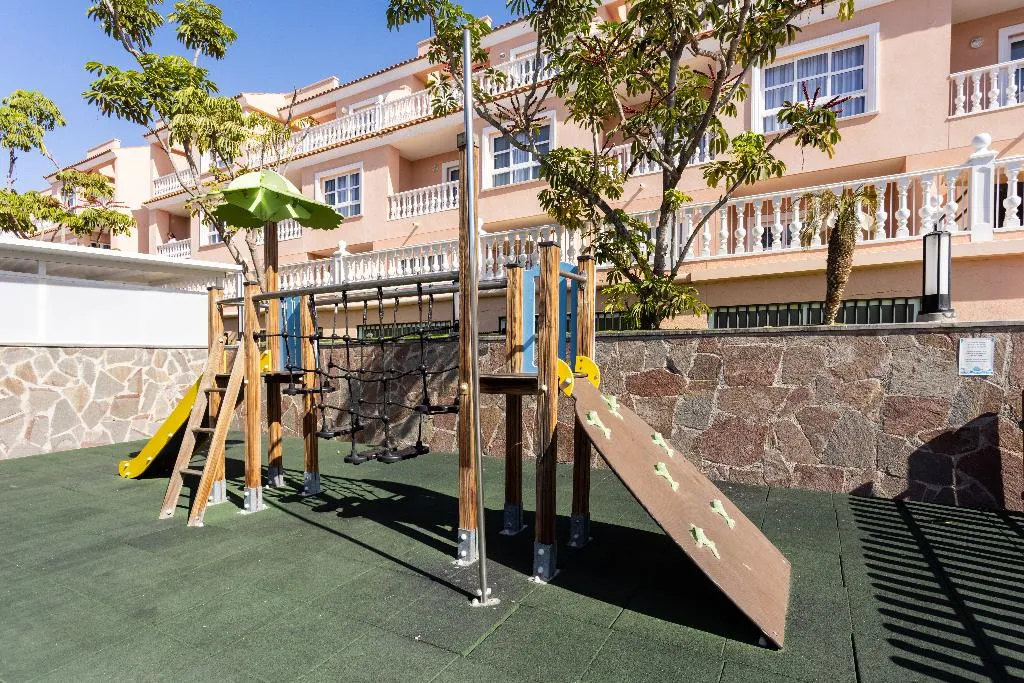 Sports and Entertainment, El Duque, Tenerife