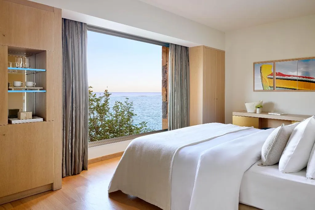 VILLA TWO BEDROOMS WITH PRIVATE POOL Room, Daios Cove, Crete