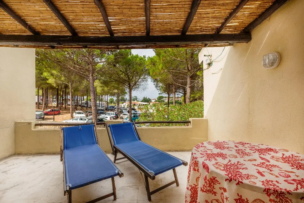 APARTMENT CAPACITY 4 Room, Residence Pineta Uno, Olbia