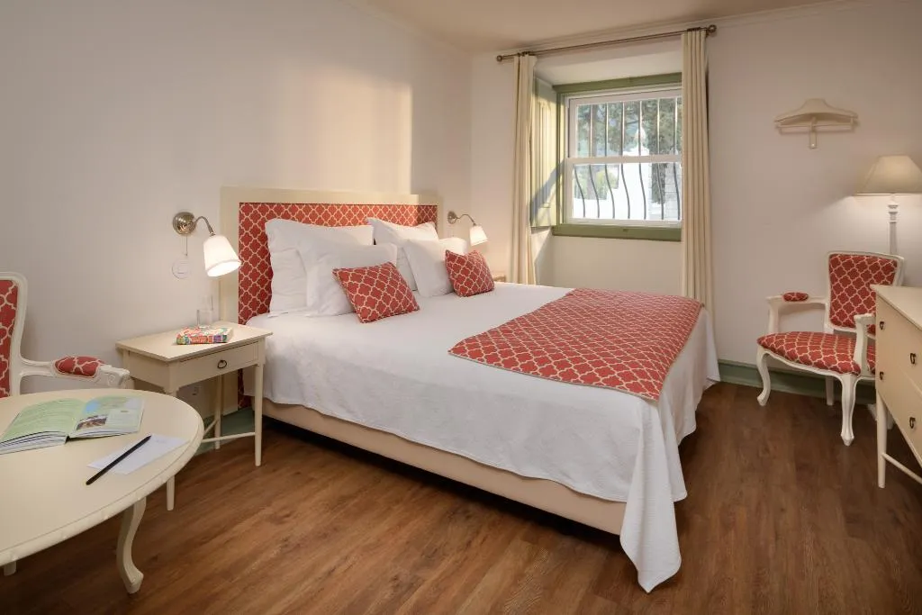 Double or Twin CLASSIC Room, Casa Palmela - Small Luxury Hotels & Villas, Lisbon