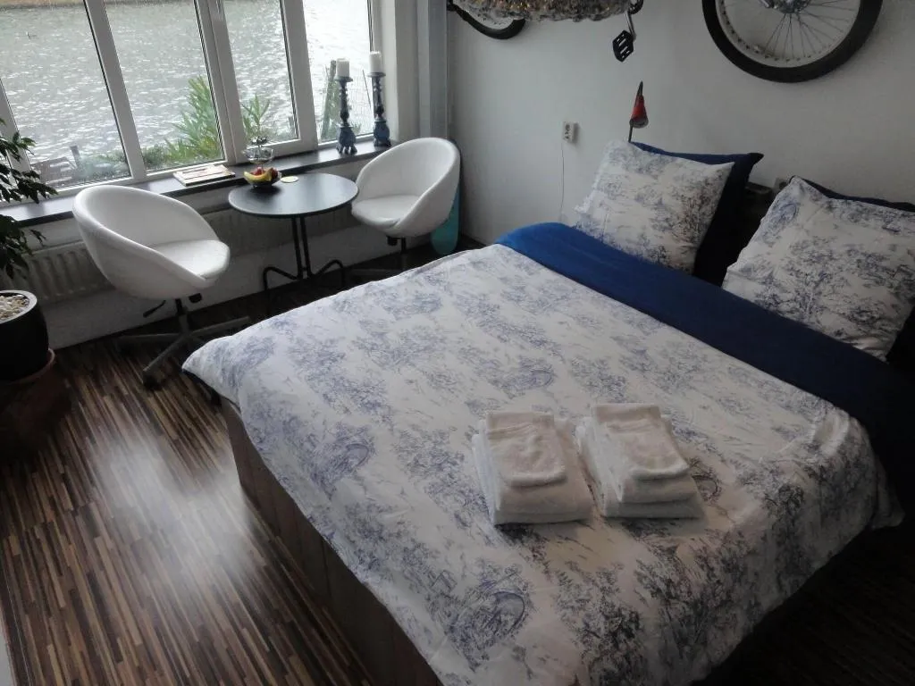 Room, Bed & Breakfast Amsterdam West, Amsterdam