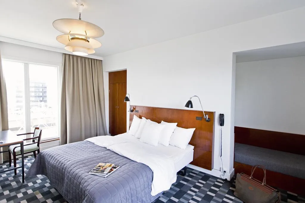 DOUBLE SUPERIOR Room, Hotel Astoria BW Signature Collection, Copenhagen