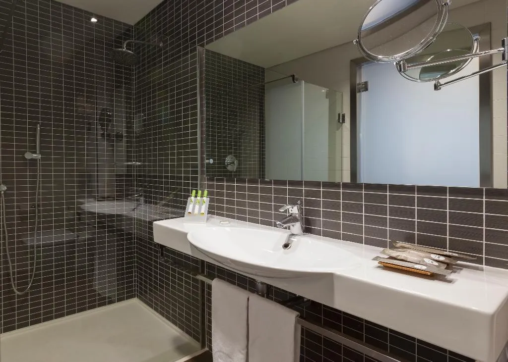 DOUBLE SUPERIOR Room, Axor Barajas, Madrid