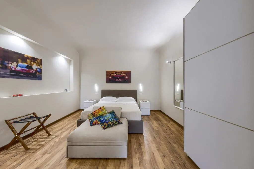 SUITE EXECUTIVE KING BED Room, Home Boutique Santa Maria Novella, Florence