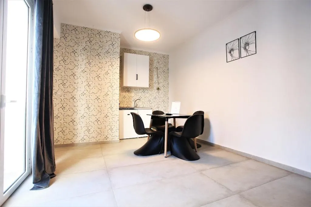 Room, Gk Athens, Athens