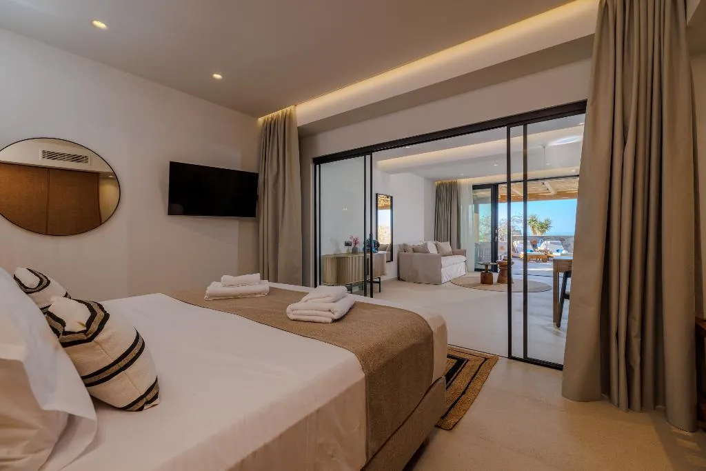 SUITE DELUXE GARDEN VIEW Room, Deos Luxury Suites, Crete