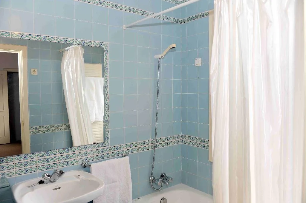 Room, Quinta Santo Antonio Da Serra, Madeira