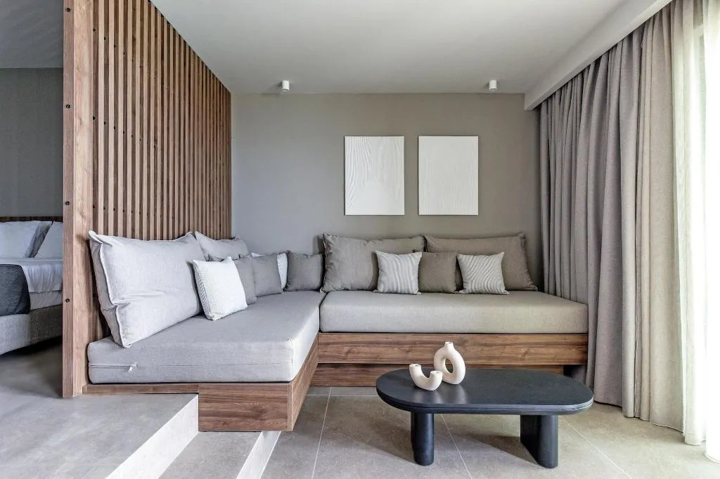 Room, Elios Hill - Sun Kissed Happiness, Crete