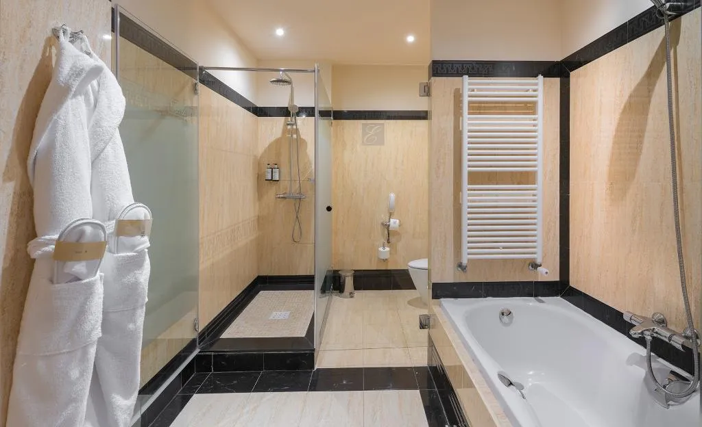 FAMILY ROOM CAPACITY 4 Room, Elba Estepona Gran Hotel & Thalasso Spa, Costa Del Sol