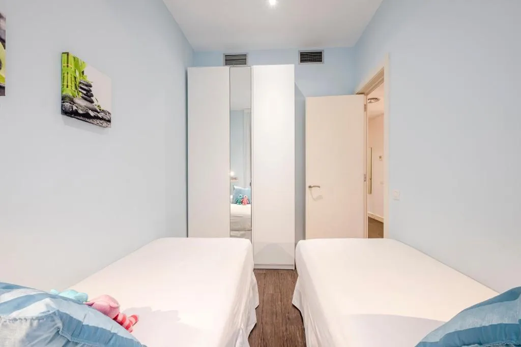 APARTMENT TWO BEDROOMS Room, Catedral Bas Apartments By Aspasios, Barcelona